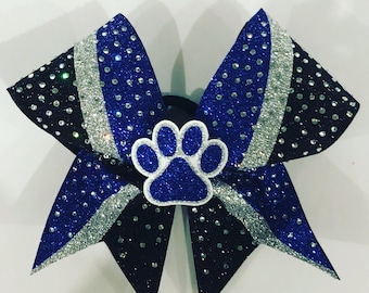 Trójkolorowa kokarda z brokatem i kryształkami w kształcie łapki