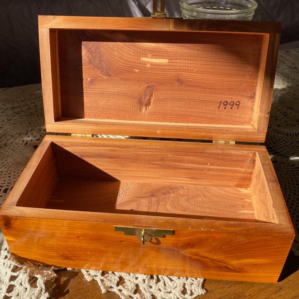 Carved wood cedar box, 8" long, 4" wide by 3.5" tall Beautiful craftmanship, smells delightful!