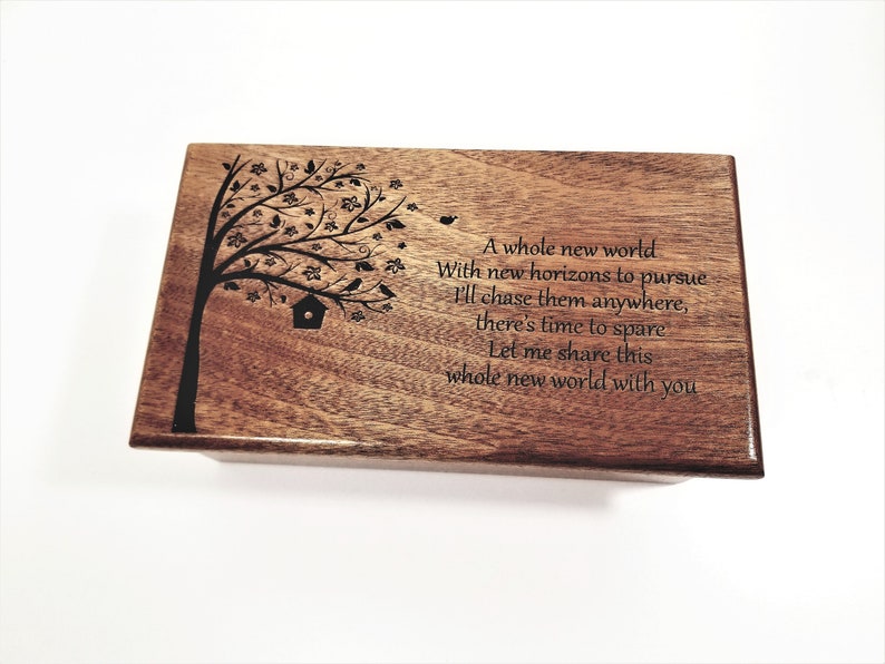 Personalized Music shops Box Tree Design, Choose Your Song, Unique Tree of Life Gift, Graduation Gift, Housewarming Gift