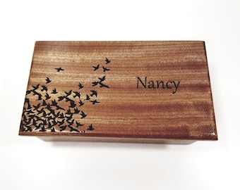 Personalized Music Box Birds In Corner, Choose Your Song, Graduation Gift, Unique Personalized Gift, Engraved Music Box, Bird Music Box