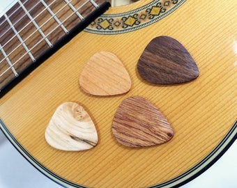 Hand Made Wooden Guitar Pick, Maple Pick, Cherry Pick, Mahogany Pick, Musicians Gift, Guitar Accessory, Wood Plectrum, stocking stuffer
