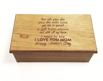 Personalized Music Box Mother's Day, Choose Your Song, Unique Personalized Gift for Mom, Engraved Music Box, Mom Music Box