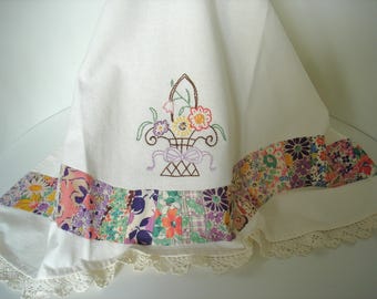 Appliqued Flour Sack Towel Recycled Vintage Quilt Block Hand Embroidered