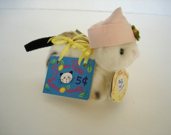 Purrlie: The Lemonade Stand  Muffy VanderBear's Calico Kitten