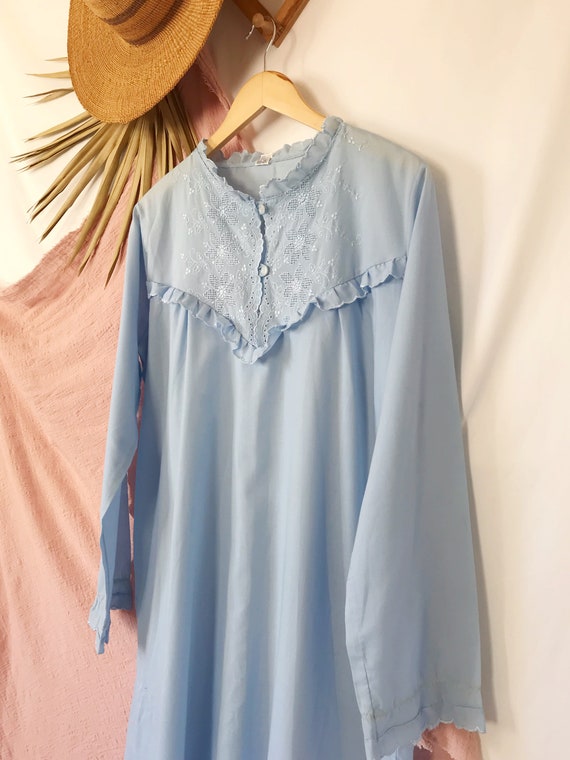 Vintage Blue Victorian Ruffle & Lace Nightgown | … - image 3