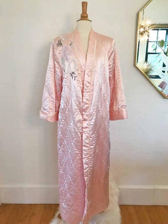 Vintage Embroidered Robe | 1980's Natori Pink Sat… - image 2