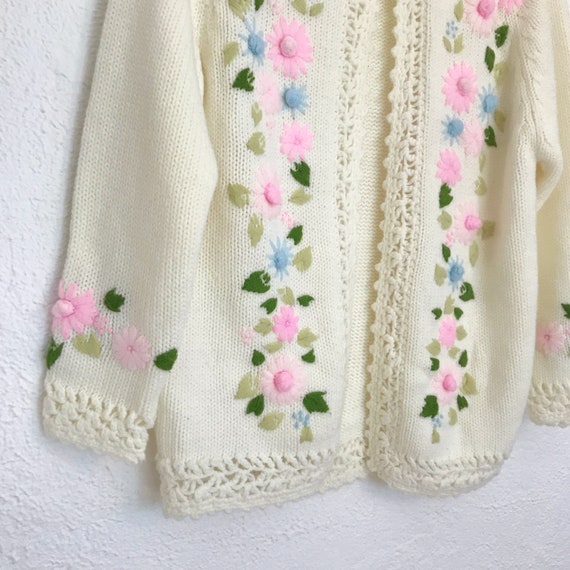 Vintage Embroidered Cardigan | 1960's Pastel Flow… - image 4