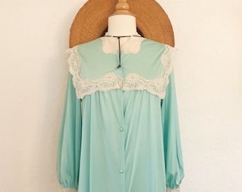 Vintage 80s Mint Satin Robe with Ivory Lace