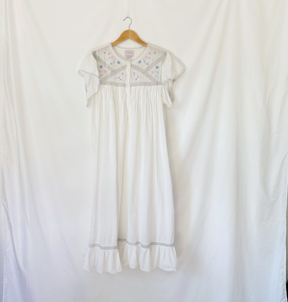 Vintage 1980's Saybury Nightgown | Lace Embroider… - image 3