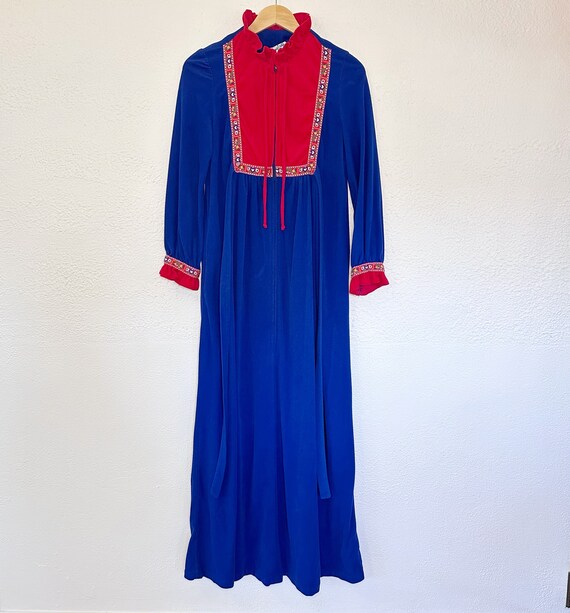 Vintage 1960's Folk Dressing Gown - image 3