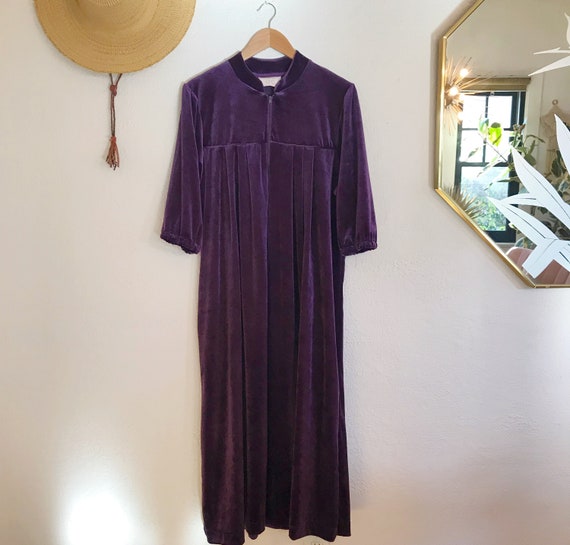 Vintage 1980's Rich Purple Velvet Dressing Gown D… - image 2