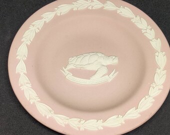 MN by Wedgwood Winona State State Teachers College Series Pink Transferware, Somsen Hall Vintage Dinner Plate Winona