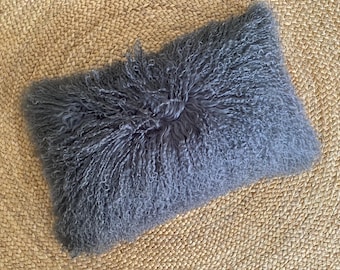 Funda de almohada lumbar de piel de oveja rizada de Mongolia del Tíbet, 12 "x 20", color gris acero - ENVÍO GRATIS.