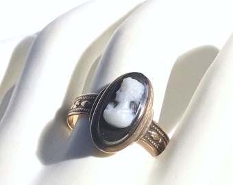 14k Rose Gold Victorian Onyx Hardstone Cameo Ring, Size 8.25