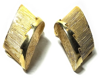 1960s Signed Hattie Carnegie Gold Plated Bamboo Clip Earrings