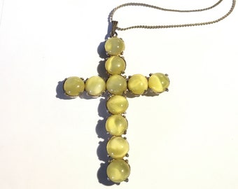 Antique Art Deco Imitation Chrysoberyl Cat’s Eye Cross/ Crucifix Pendant Necklace