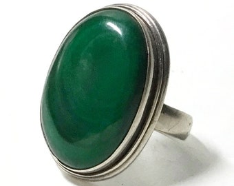 Mens Large Oval Green Malachite Cabochon & Sterling Silver Ring