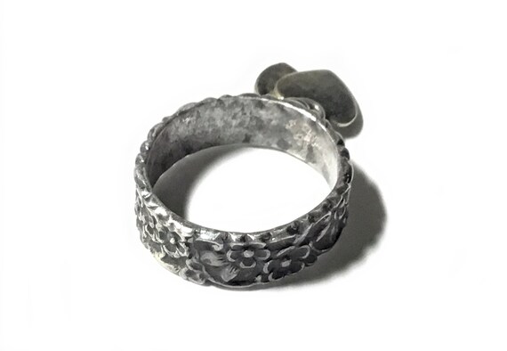 1930s Victorian Revival Sterling Band with Heart … - image 4