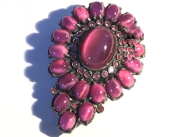 Art Deco Ruby Colored Catseye Moonstone Glass Dress Clip, 1930s