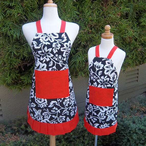 mother and daughter apron set