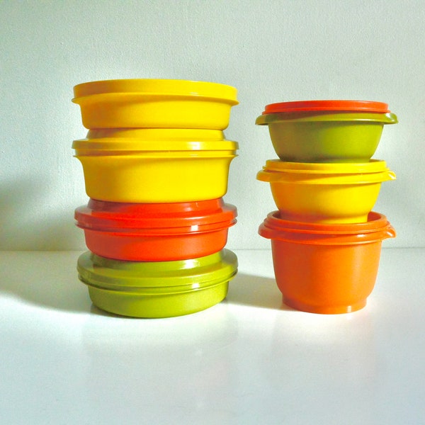 Vintage Tupperware Container Set / Plastic / Picnic / Beach / Mid Century Modern Boho Kitchen / Harvest Colors / Home Warming Gift / Retro