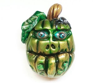 Halloween brooch - Green pumpkin brooch - polymer clay brooch - handsculpt jewelry - best gift ideas - Halloween jewelry-brooch to coat
