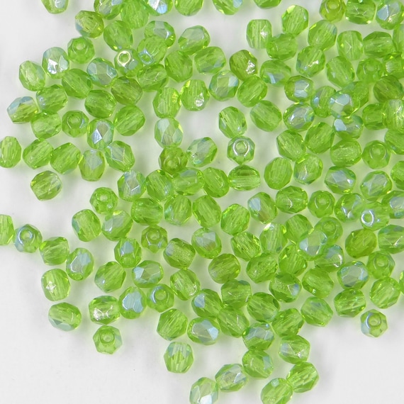 50 Perles Facettes Bohème 4mm - Couleur Olive AB (Olivine AB) - Neuf Pour Création Bijoux