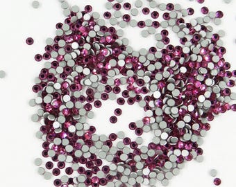 2000 SS6 F: 130 cristales Swarovski de fondo plano SS6 (2,0 mm) FUCSIA