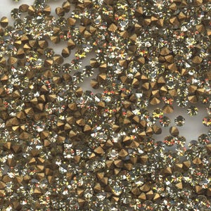 451030 *** 100 vintage rhinestones point back 1,70mm JONQUIL