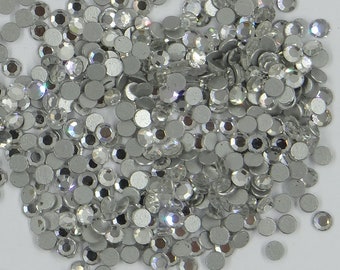 2012 SS7 C : 100 Swarovski flat back item Nr 2012 SS7 (2,2mm) CRYSTAL