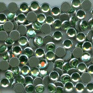 2013 ss16 P hf *** 30 Swarovski flat back **** HOTFIX **** 3,9mm PERIDOT