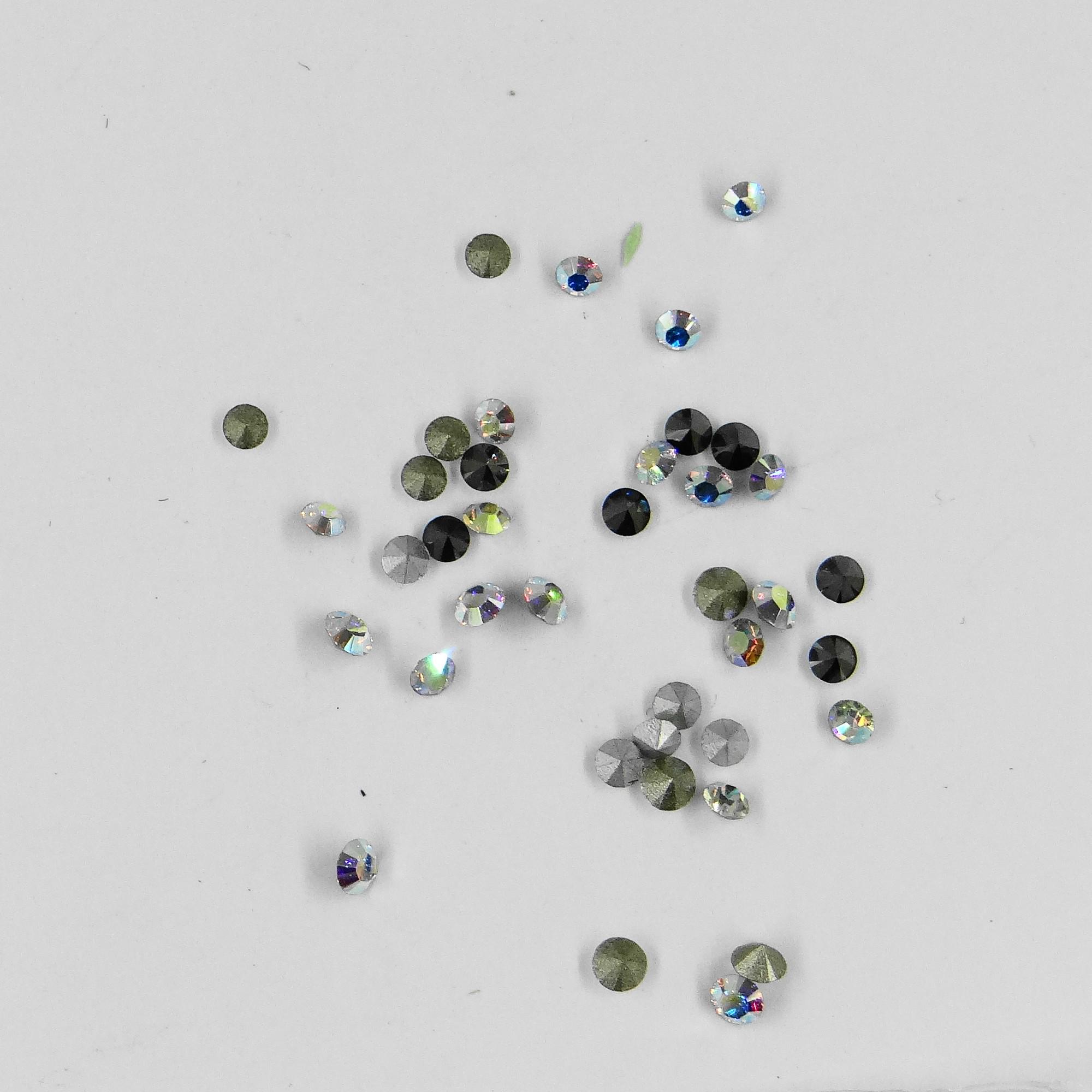 PB11 * 40 Swarovski Chatons Mix Sizes: PP16.PP17.PP21.PP24 Crystal
