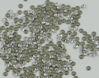 1100 PP4 C *** 50 Swarovski-Strasssteine mit konischer Spitze 1100 PP4 (1,15 mm) KRISTALL