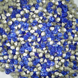 1028 SS24 SA *** 15 Swarovski rhinestones point back Nr. 1028 SS24 ,5,4mm) SAPPHIRE