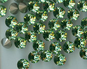 1028 SS40 P * 11 Swarovski rhinestones point back 1028 SS40 (8,5mm) PERIDOT
