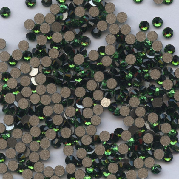 2058 SS9 DMG *** 50 Swarovski flat back rhinestones 2,6mm  dark moss green f