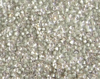 1028 PP13 SI : 50 strass Swarovski fond conique réf. 1013 (2,0mm) SILK