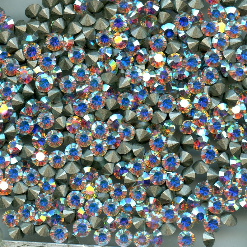 Pointed Rhinestones Stone 1028 SS26 CI *** 30 Swarovski Rhinestones Point Back SS24 (5,7) CRYSTAL ...