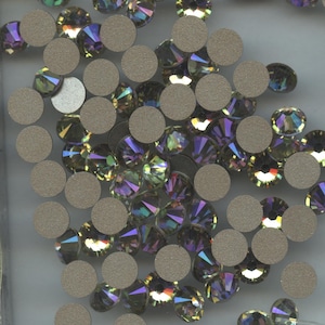 2058 ss30 LUM *** 21 Swarovski Xilion Rose flat back 6,4mm crystal luminous green