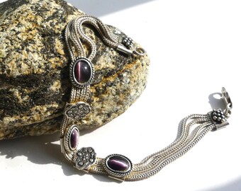 Bracelet vintage style byzantin, étrusque,  en argent massif orné de cabochons en nacre violette, quatre brins