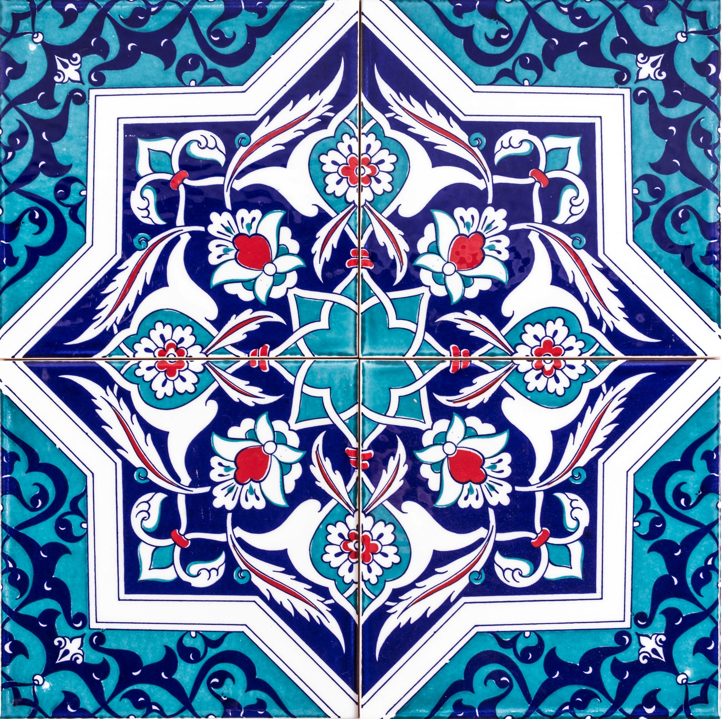 IO025 - Gloss Ceramic Tiles - Islamic Floral Pattern