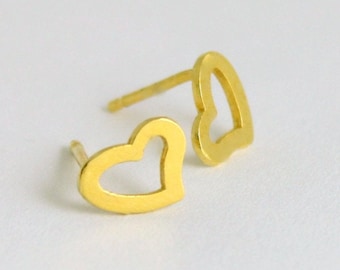 Gold Heart Earrings, Heart Studs, Unique Stud Earrings, Tiny Gold Earrings, Unique gold Jewelry, Small Post Earrings, Heart Stud Earrings