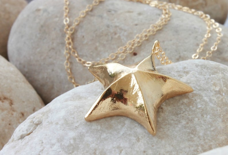 Star Necklace Delicate Gold Jewelry Customized Jewelry Green Enamel Necklace Dark Green Delicate Gold Necklace Golden Necklace