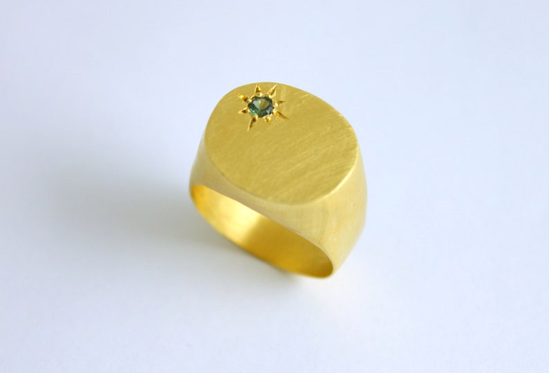 Gold Signet Ring, Chunky Gold Ring, Emerald Signet Ring, Unique Gold Jewelry, Signet Ring for Women, Unique Signet Ring, Oval Signet Ring image 5