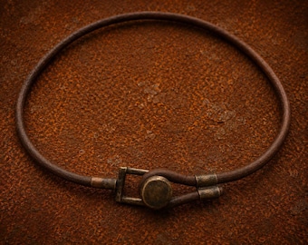 Gargantilla de cuero para hombre, collar de cuero rústico para hombre, collar con botón