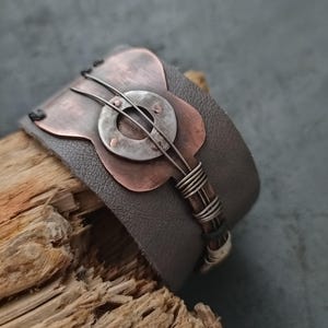 Guitar  Guitar Jewelry  Music Jewelry  Gift for Guitarist  Musician  Music Lover  Guitar Gift Custom Music  Guitar Music  Musical Bracelet