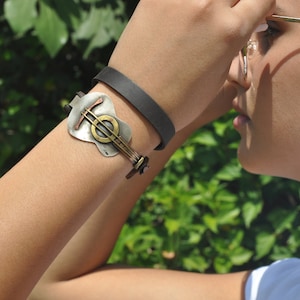 Men&#39;s Leather Bracelet  Guitar Bracelet  Guitar Jewelry  Personalized Bracelet for Men  Guitar Personalized  Guitar Gifts for Men  Guitar