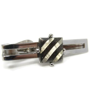Grooved Etch Open Design Tie Clip Tie Bar: Vintage Silver Tone - Stand Out from the Crowd with Class
