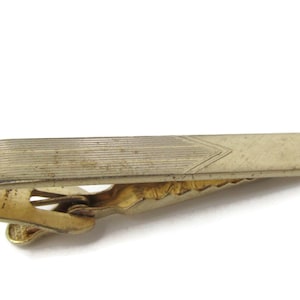 Arrow Etch Tie Clip Tie Bar: Vintage Gold Tone - Stand Out from the Crowd with Class