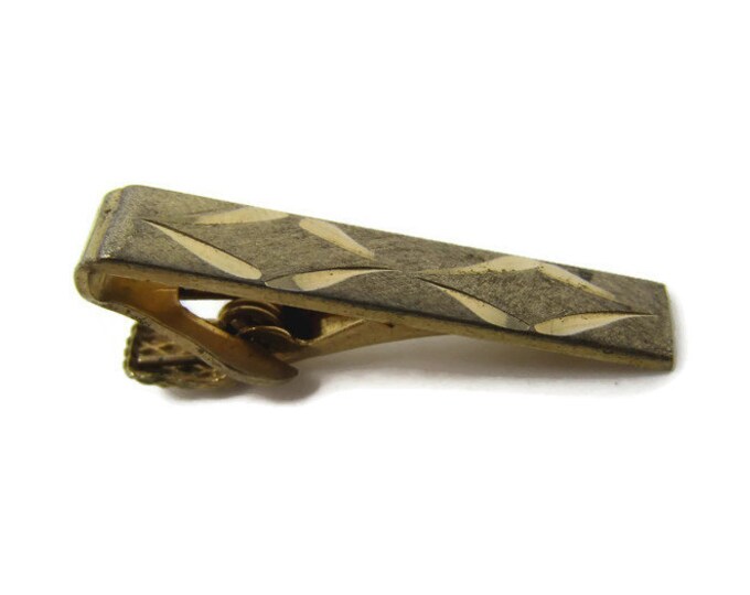 Interesting Etch Tie Clip Vintage Tie Bar: Gold Tone